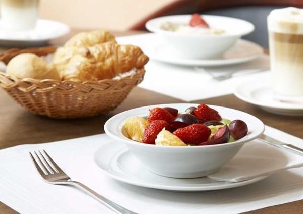 Palais Esplanade Hamburg - Adults Only Hotel Restaurant photo